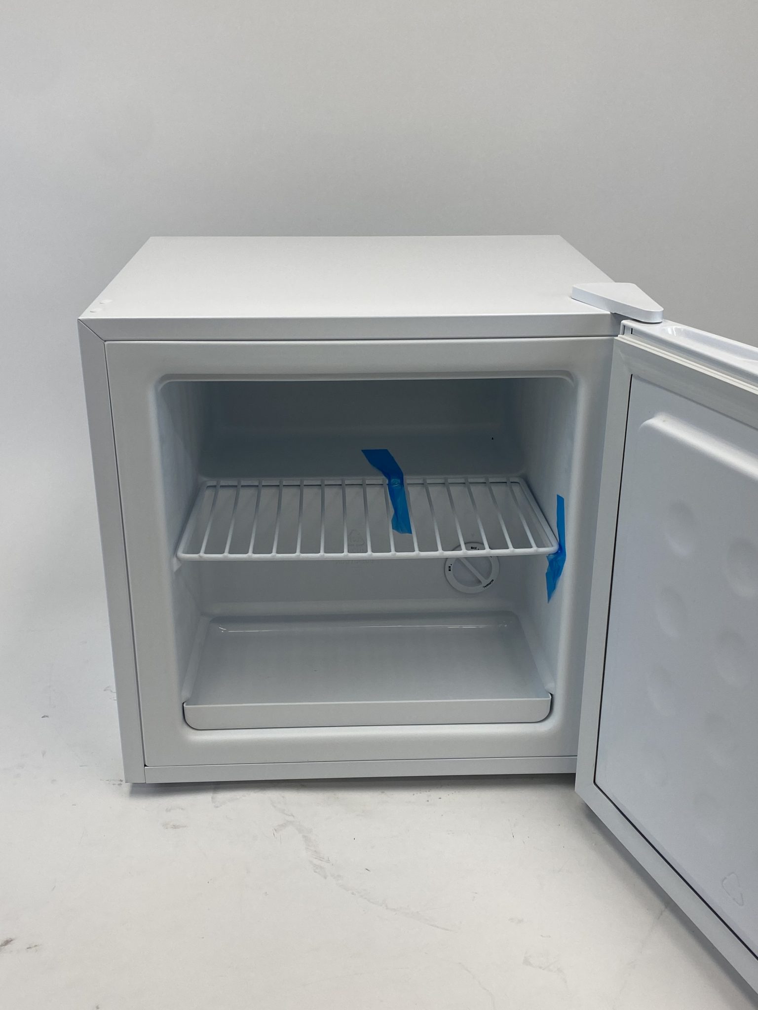 Comfee mini šaldiklis, 31 l