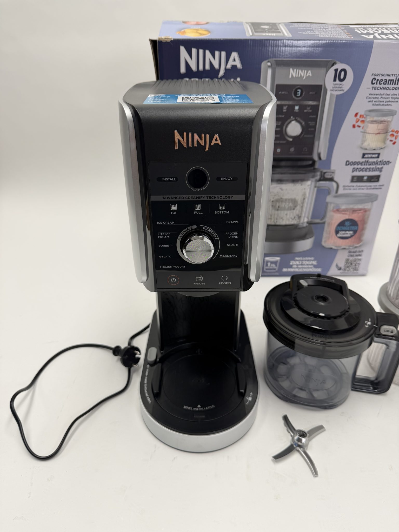 Ninja CREAMi Deluxe ledų gaminimo aparatas
