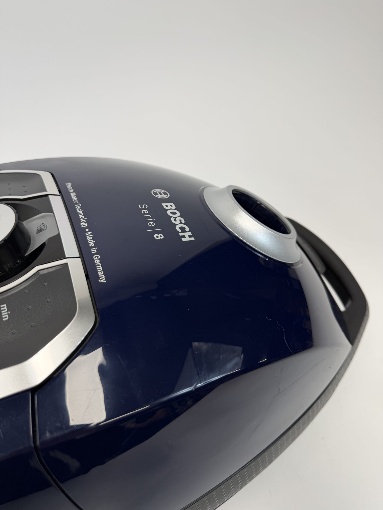Bosch Serie 8 dulkių siurblys
