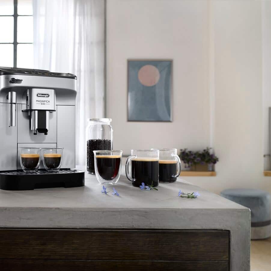 Delonghi Magnifica Evo kavos aparatas
