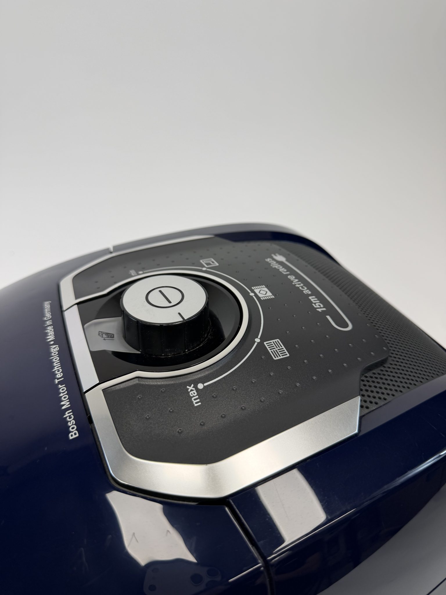 Bosch Serie 8 dulkių siurblys